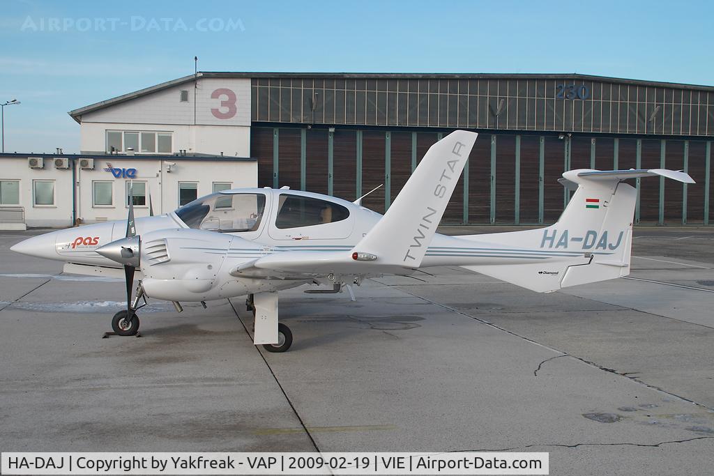 HA-DAJ, 2006 Diamond DA-42 Twin Star C/N 42.139, Diamond Aircraft DA42