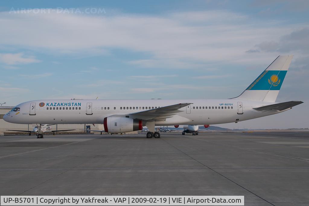 UP-B5701, 1986 Boeing 757-2M6 C/N 23454, Kazakstan Government Boeing 757-200