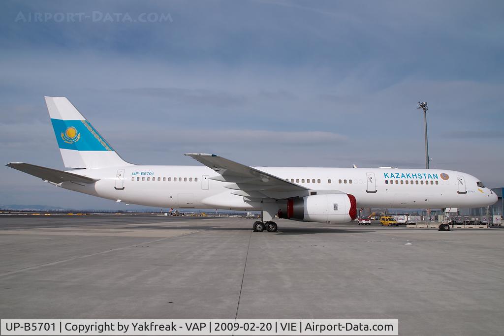 UP-B5701, 1986 Boeing 757-2M6 C/N 23454, Kazakstan Government Boeing 757-200