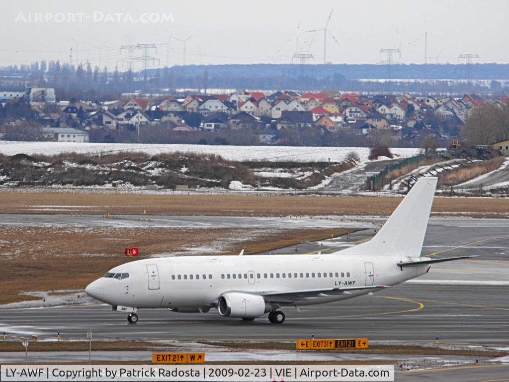 LY-AWF, 1993 Boeing 737-522 C/N 26707, Former United and FLYLAL Airlines 737 - now operating in dry lease for SkyEurope - probably one of the first pictures of that plane in Vienna