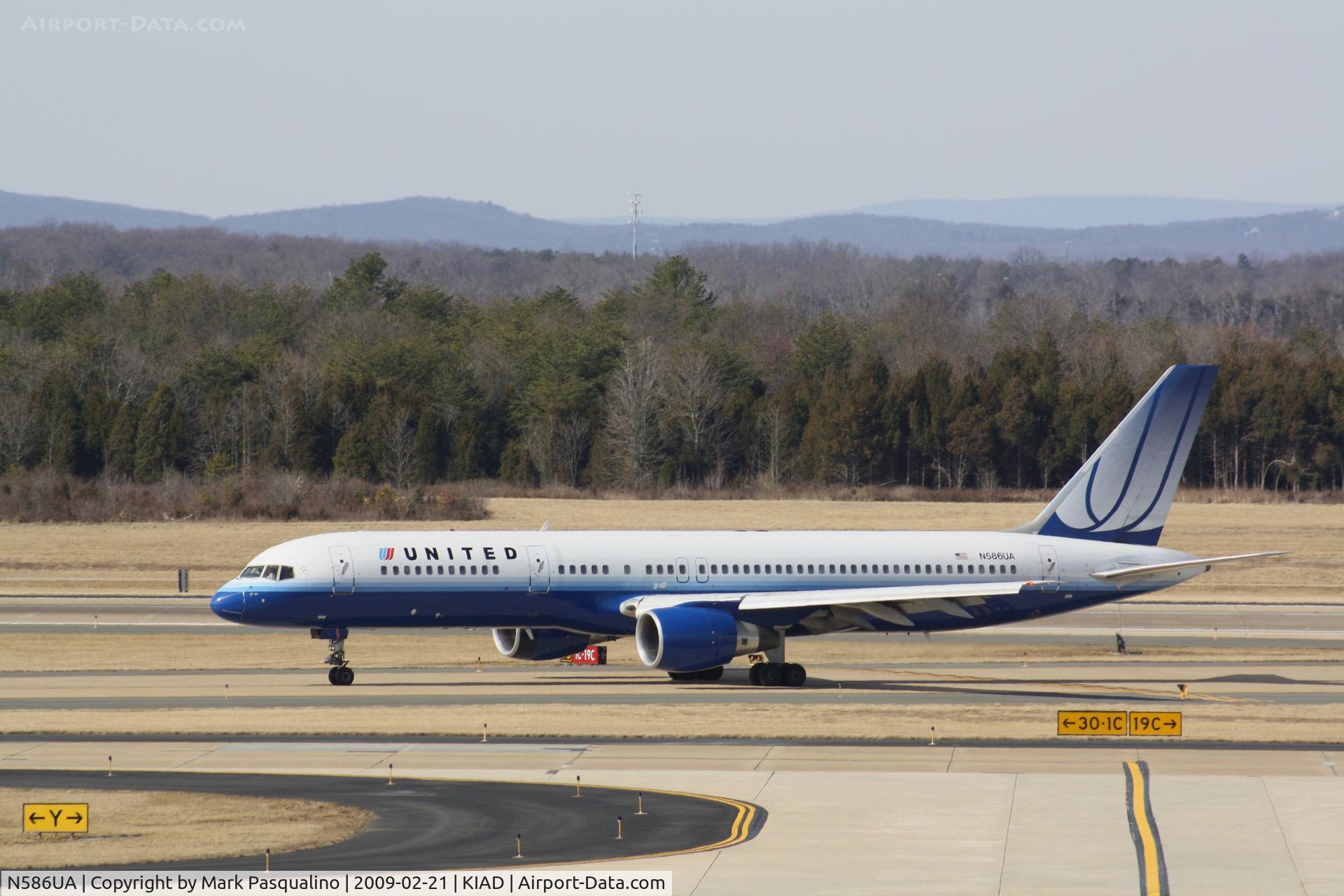 N586UA, 1993 Boeing 757-222F C/N 26710, Boeing 757-200