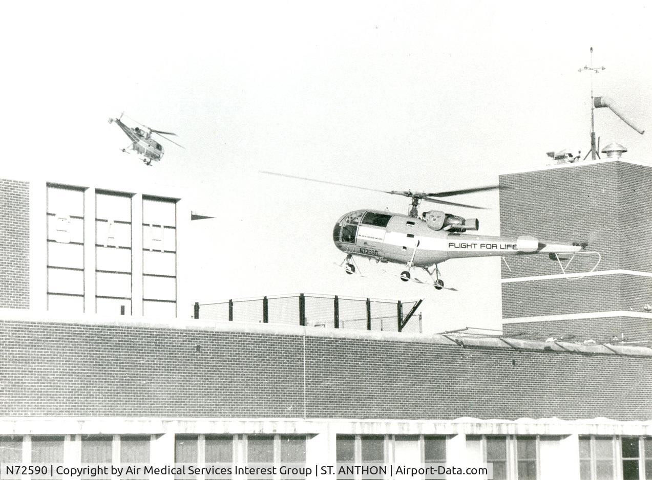 N72590, Sud Aviation SA-316B Alouette III C/N 1509, Flight For Life Alouette III helicopters at St. Anthony Central Hospital, Denver, CO, 1986