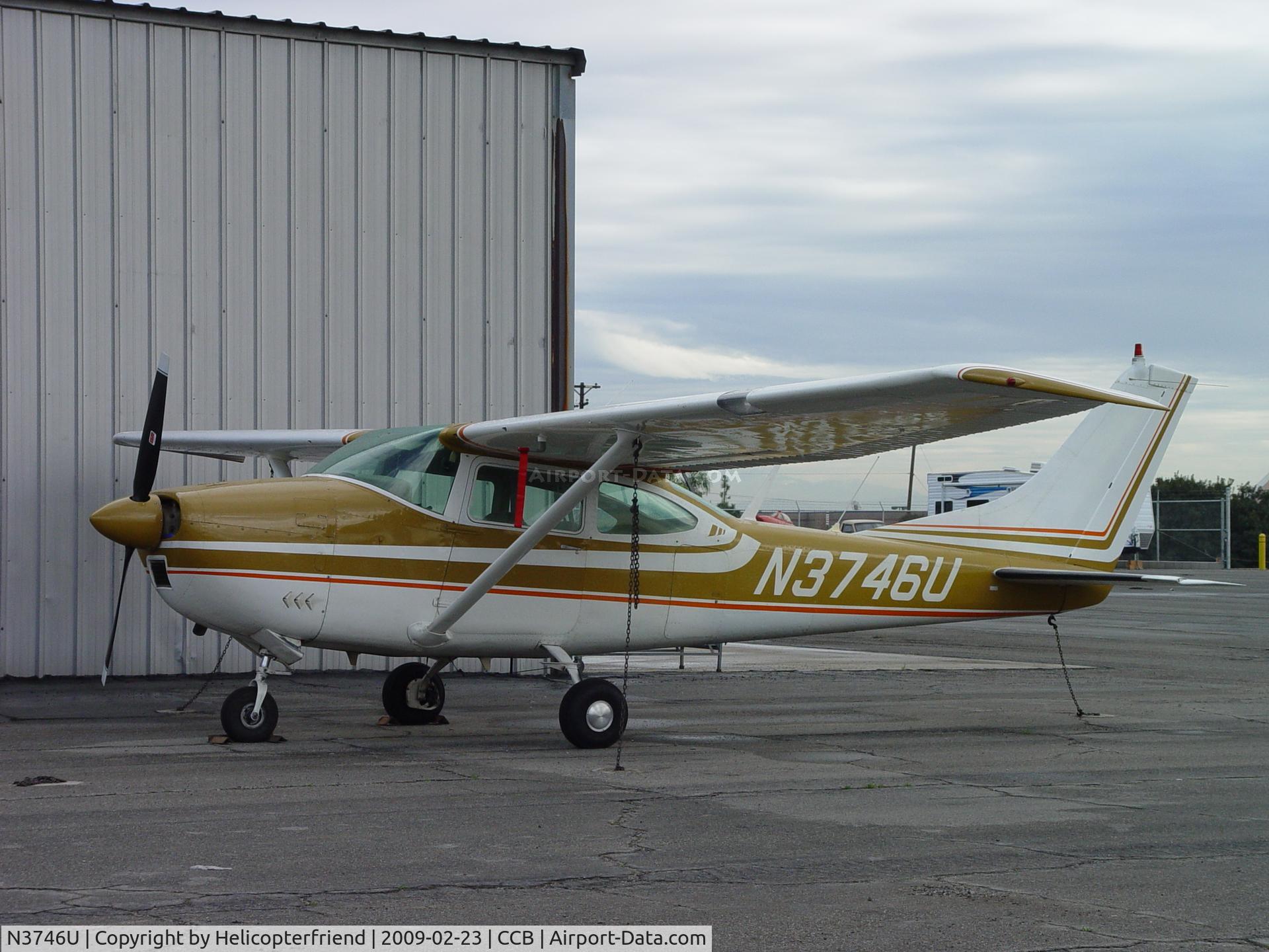 N3746U, 1963 Cessna 182G Skylane C/N 18255146, Parked at Cable