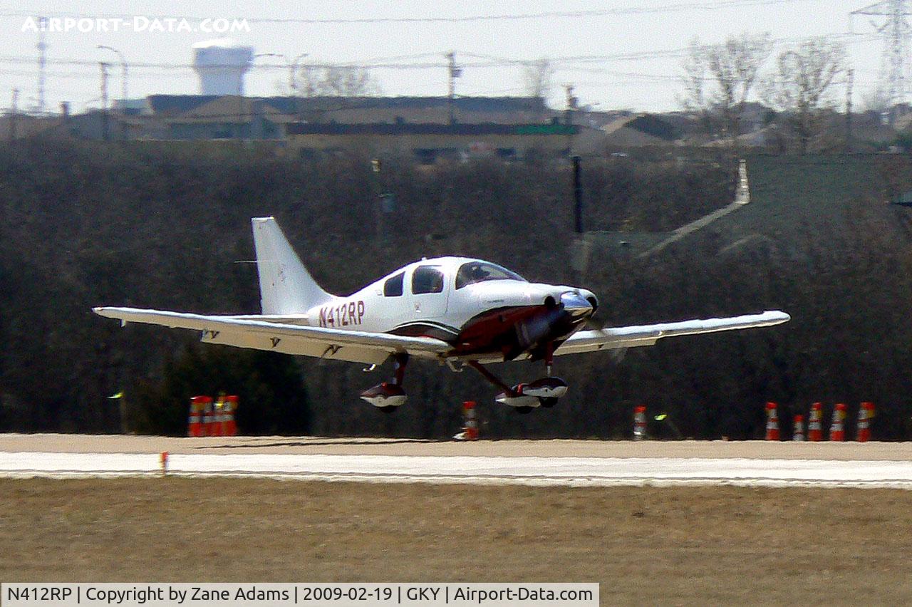 N412RP, 2006 Columbia Aircraft Mfg LC41-550FG C/N 41673, Landing at Arlington Municipal