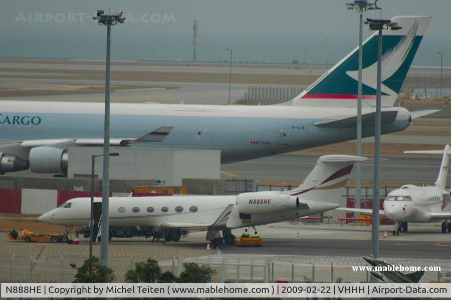 N888HE, 2001 Gulfstream Aerospace G-V C/N 638, Seen at the HKBAC