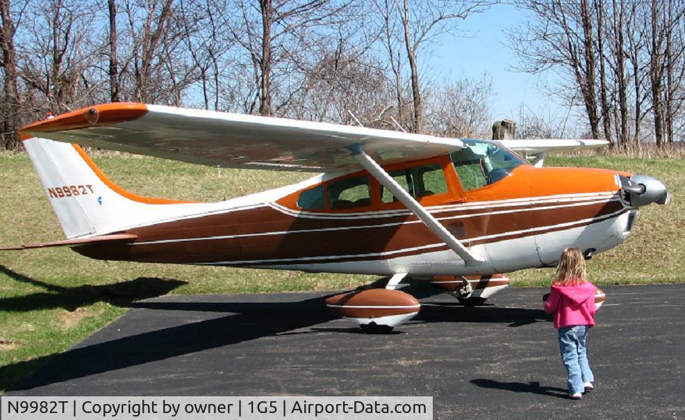 N9982T, 1960 Cessna 182D Skylane C/N 18253082, Nice Classic Cessna...Fly great...IFR Cert.