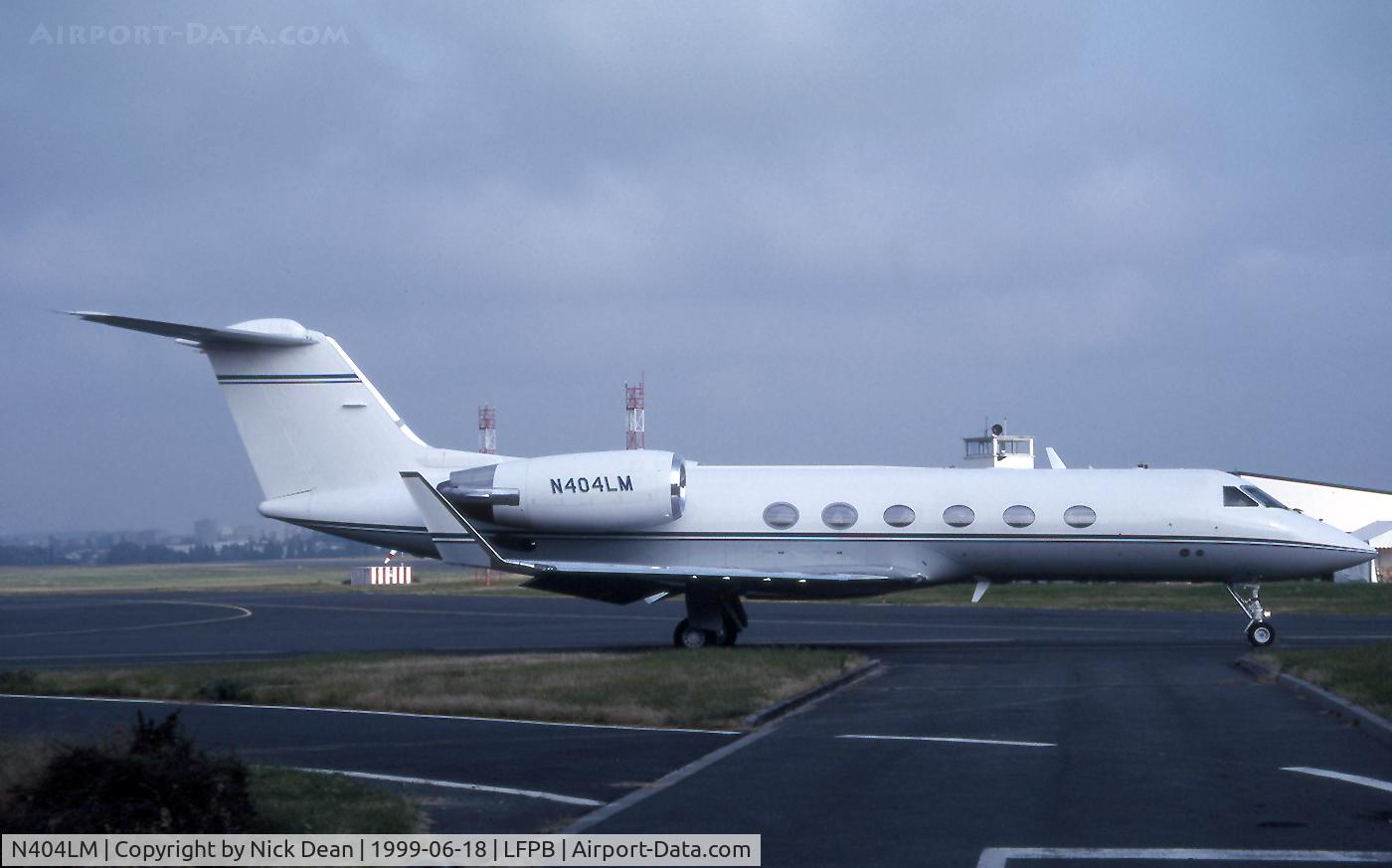 N404LM, 1990 Gulfstream Aerospace G-IV C/N 1130, Paris Le Bourget