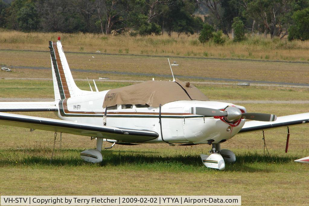VH-STV, 1972 Piper PA-32-300 Cherokee Six C/N 32-7340003, Piper parked at Tyabb (Mornington Peninsula) , Victoria