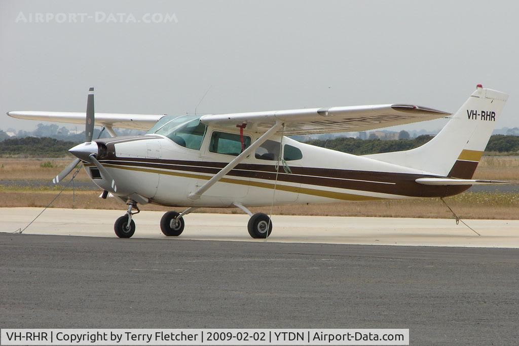 VH-RHR, 1960 Cessna 182D Skylane C/N 18253130, at Tooradin Airport VIC