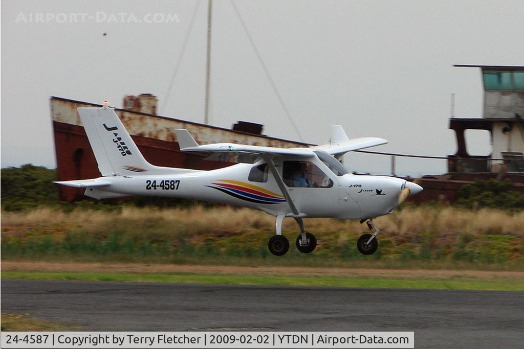 24-4587, 2006 Jabiru J160C C/N 0000, Jabiru doing circuits at Tooradin