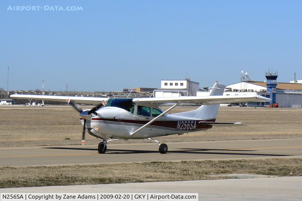 N256SA, 1983 Cessna R182 Skylane RG C/N R18201967, At Arlington Municipal