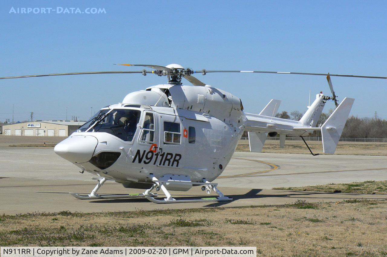 N911RR, 1992 Eurocopter-Kawasaki BK-117C-1 C/N 7502, At Grand Prairie Municipal