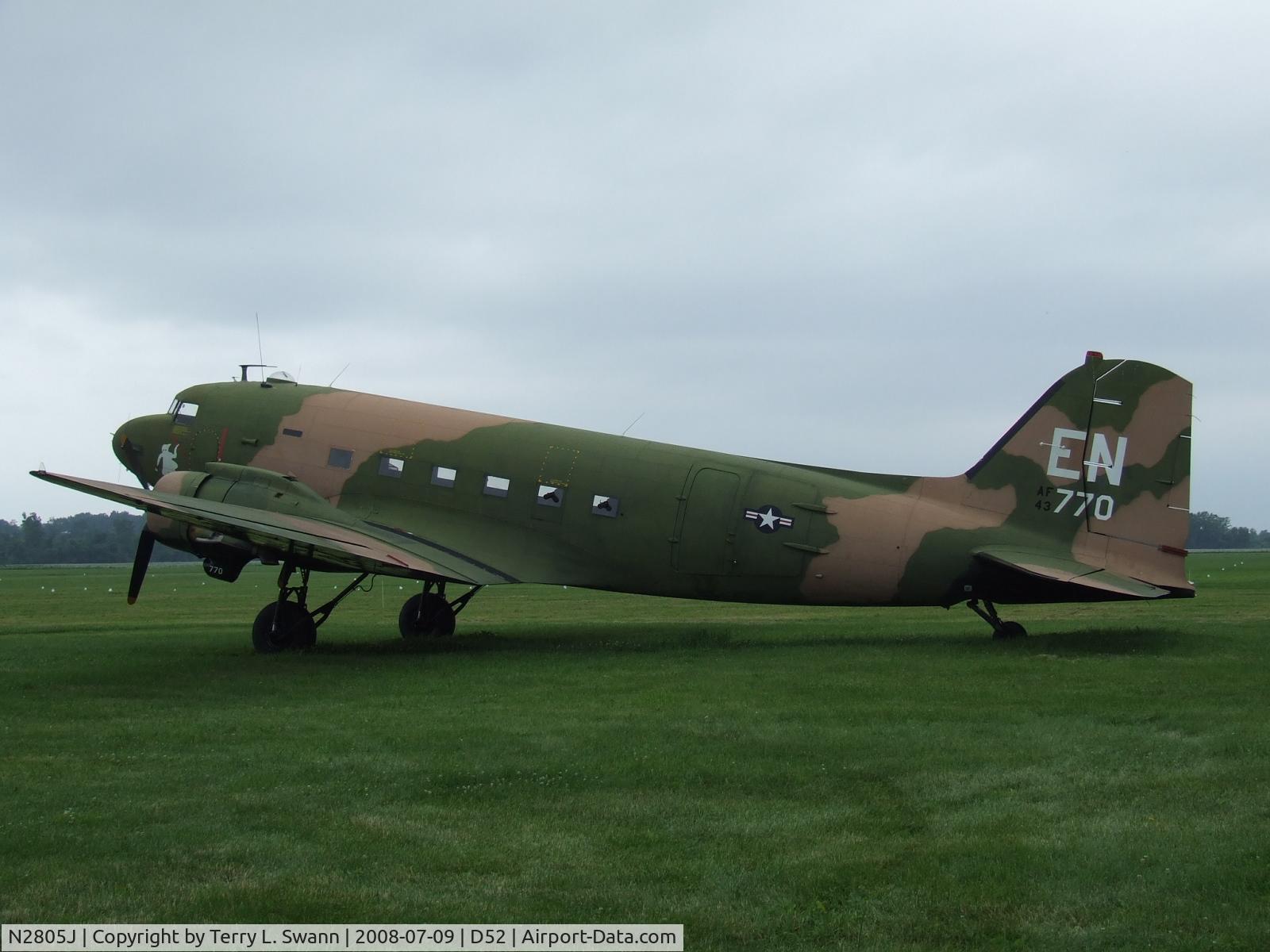 N2805J, 1944 Douglas DC3C-R-1830-90C C/N 20835, Parked at Geneseo