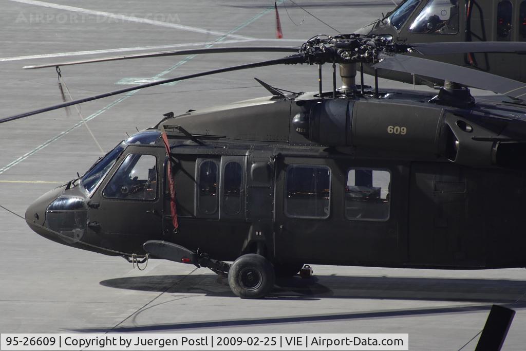 95-26609, 1995 Sikorsky UH-60L Black Hawk C/N 70-2126, US Army Sikorsky Black Hawk