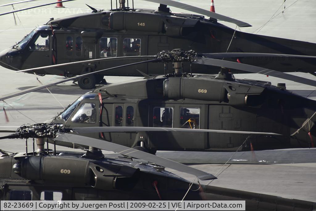 82-23669, 1982 Sikorsky UH-60A Black Hawk C/N 70.362, US Army Sikorsky Black Hawk