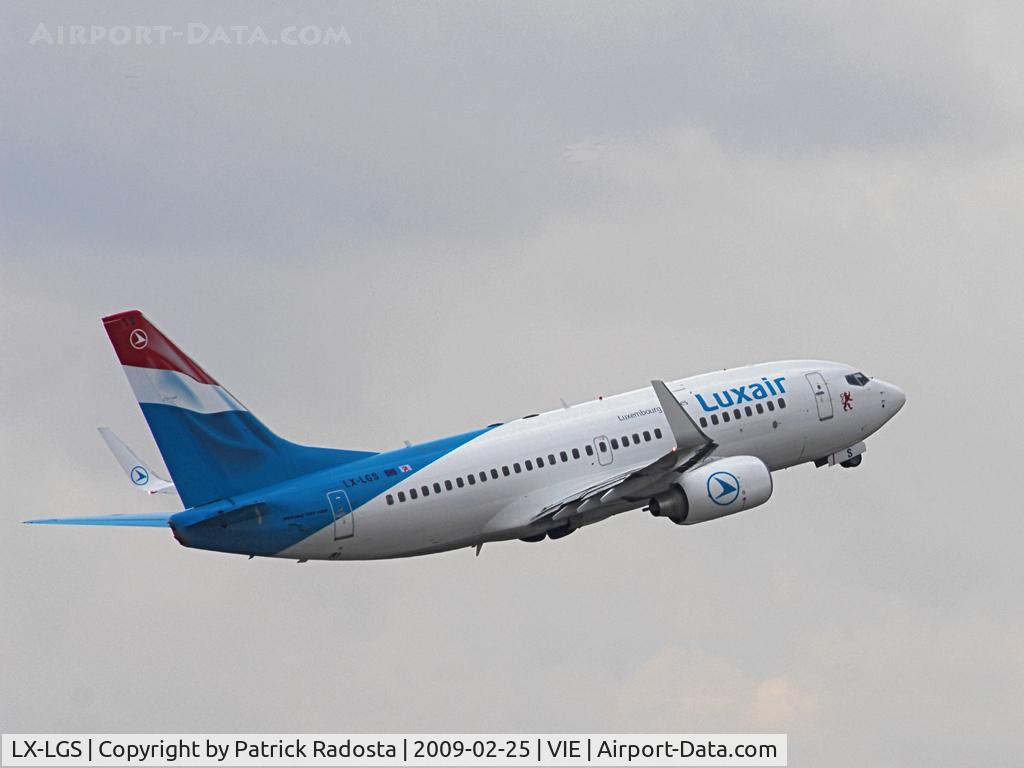 LX-LGS, 2005 Boeing 737-7C9 C/N 33956, Operating the Luxair flight LUX-VIE-LUX instead of ERJ 145
