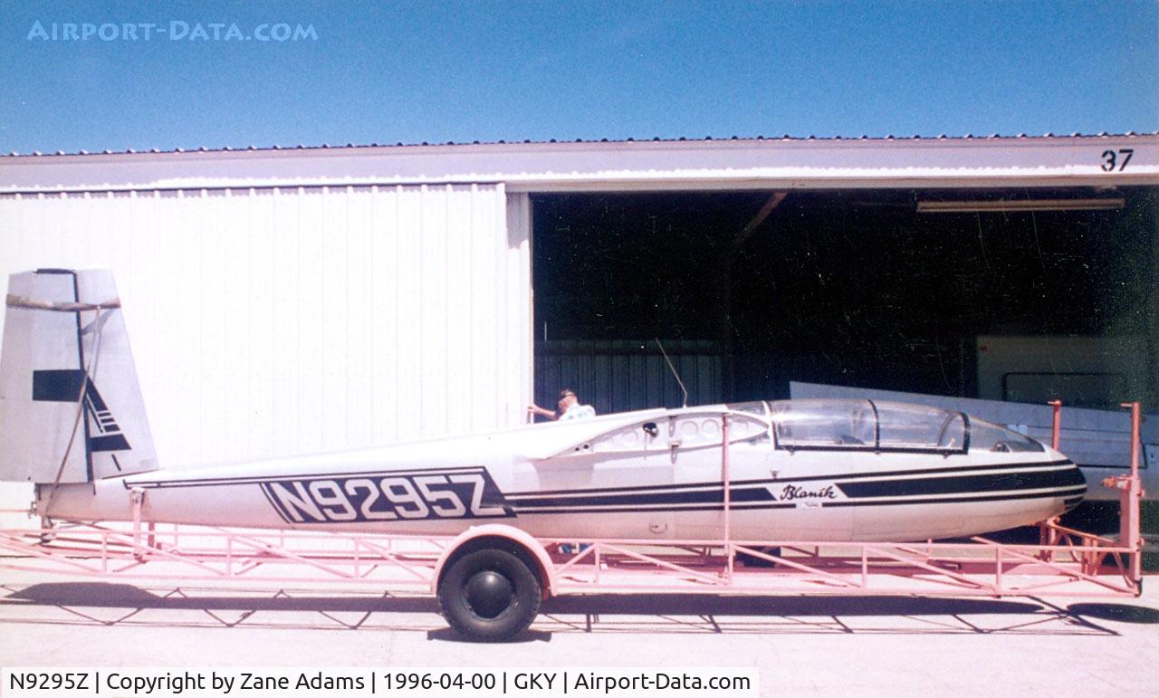 N9295Z, 1975 Let BLANIK L-13 C/N 026504, At Arlington Municipal - Rob Havlaar