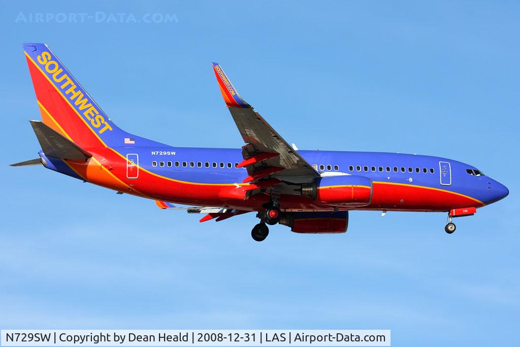 N729SW, 1999 Boeing 737-7H4 C/N 27861, Southwest Airlines N729SW (FLT SWA3938) from Portland Int'l (KPDX) on final approach to RWY 1L.