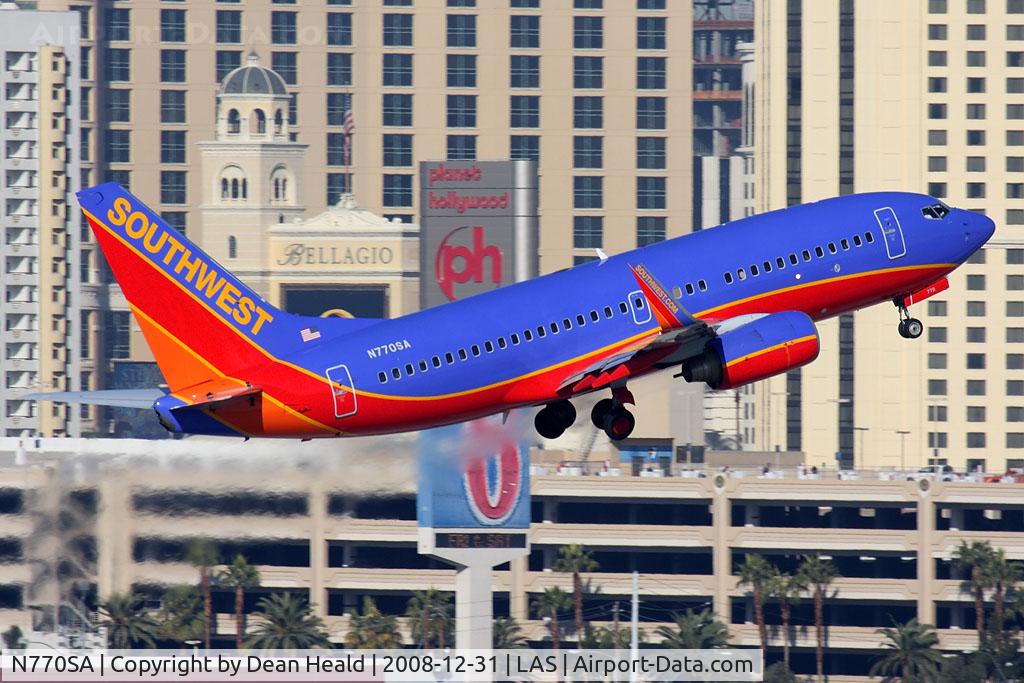 N770SA, 2000 Boeing 737-7H4 C/N 30589, Southwest Airlines N770SA (FLT SWA991) climbing out from RWY 1R enroute to Ontario Int'l (KONT).