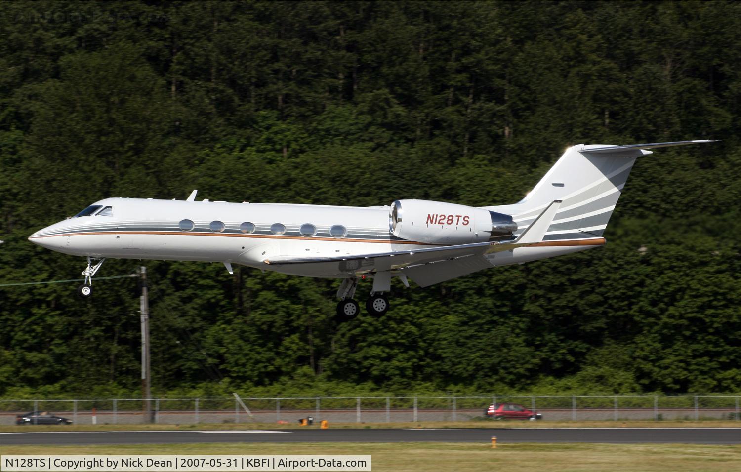 N128TS, 1995 Gulfstream Aerospace G-IV C/N 1263, KBFI