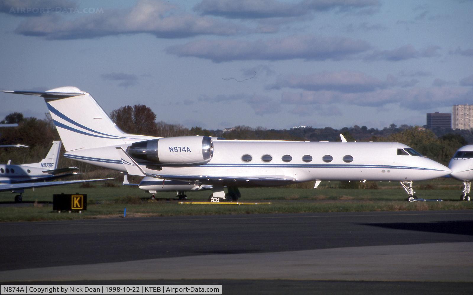 N874A, 1996 Gulfstream Aerospace Gulfstream IVSP C/N 1285, KTEB