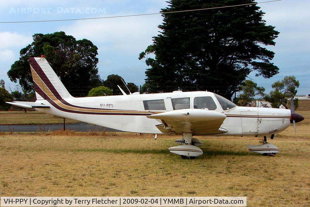VH-PPY, 1967 Piper PA-32-300 Cherokee Six C/N 32-40158, Piper Pa32 at Moorabbin