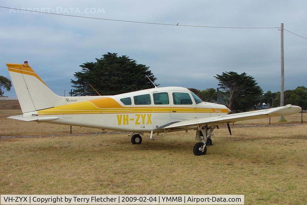 VH-ZYX, 1980 Beech C24R Sierra C/N MC-732, Beech C24R at Moorabbin