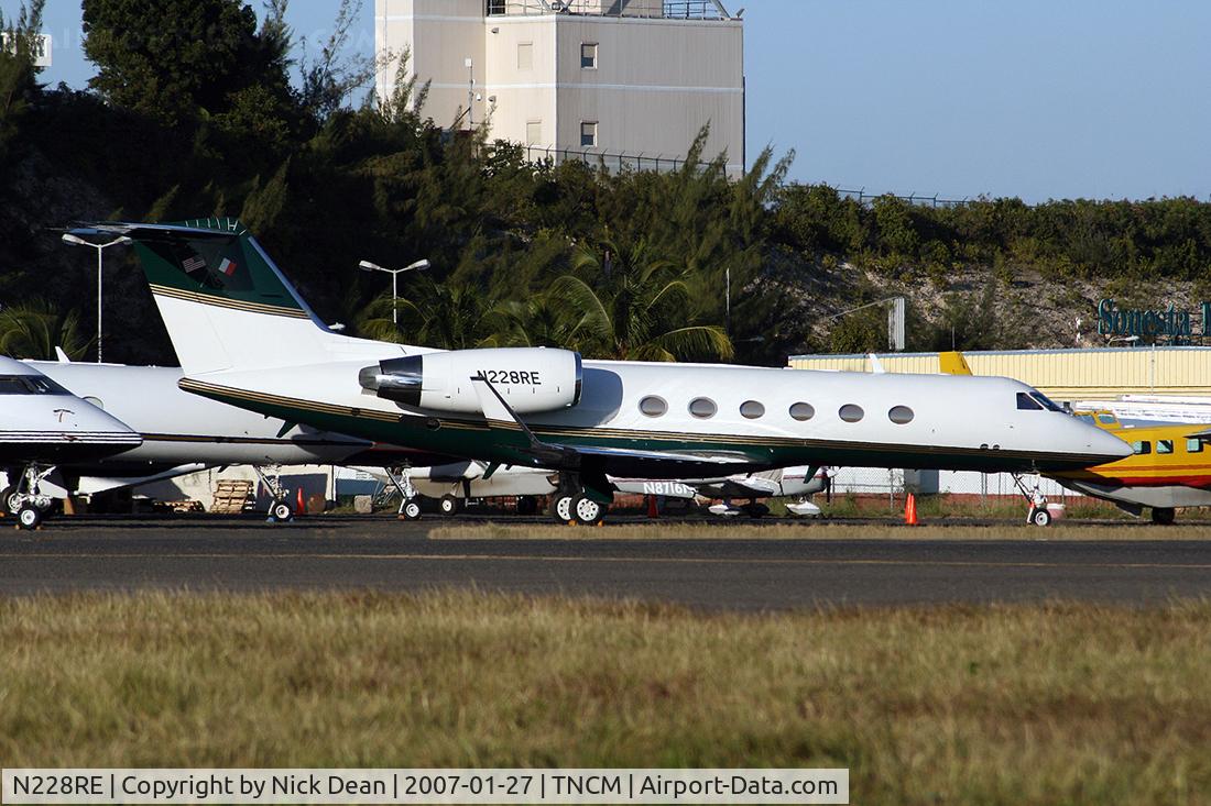 N228RE, 2001 Gulfstream Aerospace G-IV C/N 1438, TNCM