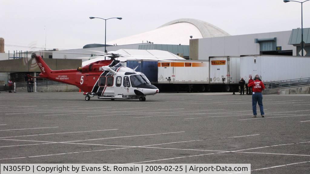 N305FD, 2008 AgustaWestland AW-139 C/N 41009, HeliExpo 2009 Fly Out