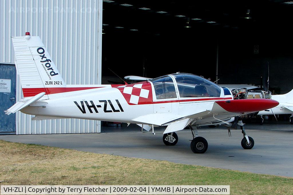 VH-ZLI, 1993 Zlín Z-242L C/N 0658, ZLIN Z.242L at Moorabbin
