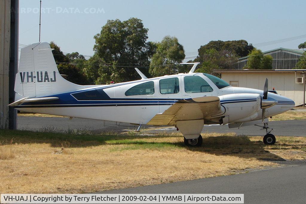 VH-UAJ, 1968 Beech E95 C/N TD-712, Beech E95 at Moorabbin