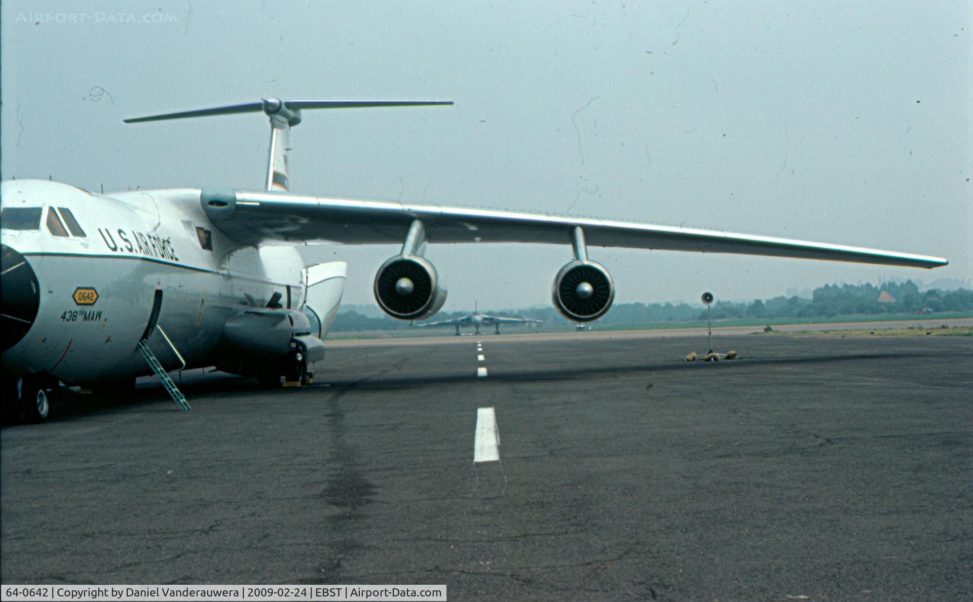 64-0642, 1964 Lockheed C-141A Starlifter C/N 300-6055, BAF Air Show - Brustem - July 1977