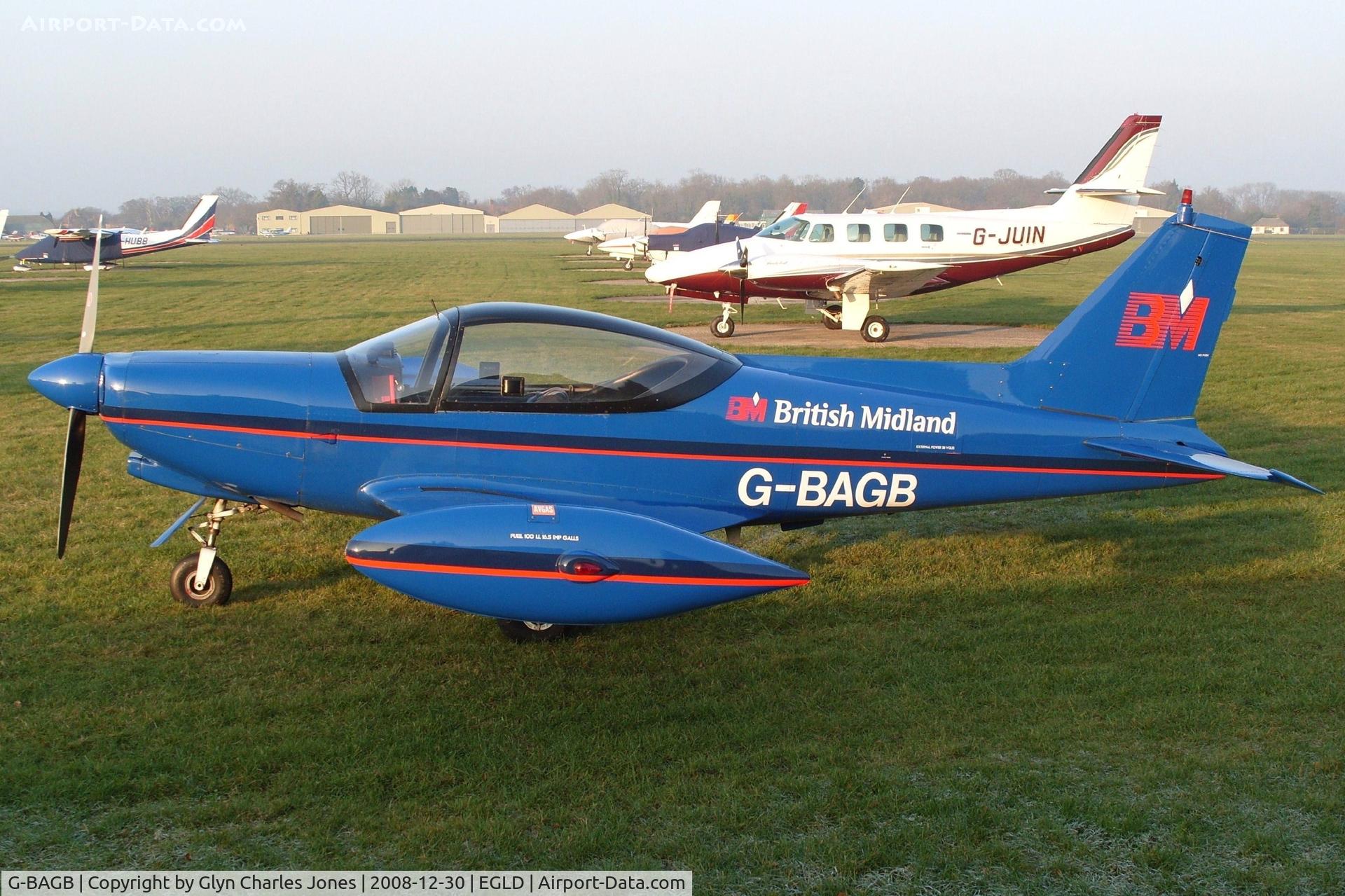 G-BAGB, 1968 SIAI-Marchetti SF-260 C/N 107, Previously LN-BIV. Missed getting a photo of this at Denham by 30 seconds two months earlier so great to see it tucked up in the corner of the visitor park. Owned by British Midland Airways.