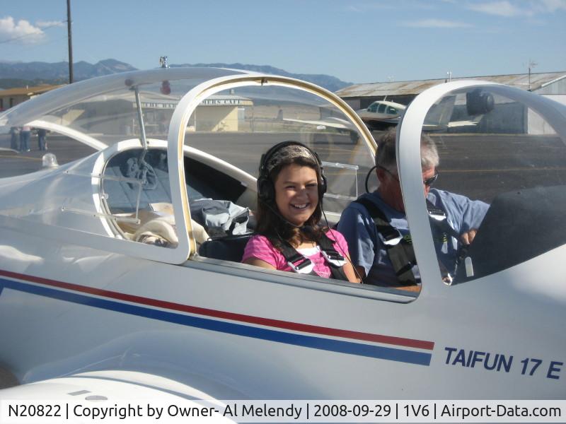N20822, 1988 Valentin Taifun 17E II C/N 1116, One of the recipients of a Young Eagle day..old crow in left