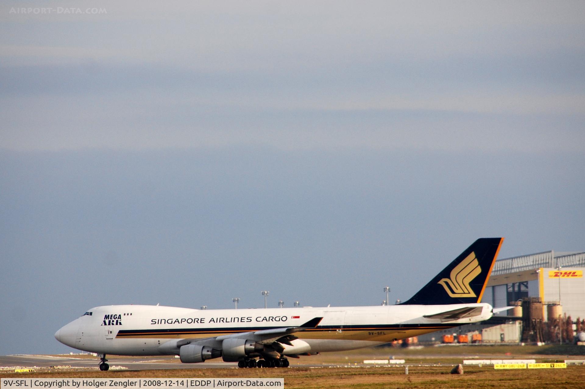 9V-SFL, 2003 Boeing 747-412F/SCD C/N 32897, On taxi-way to take-off