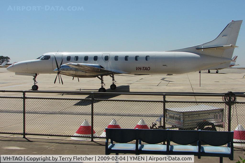 VH-TAO, 1982 Fairchild Swearingen SA-227AC Metro III C/N AC-513, Metro at Essendon terminal