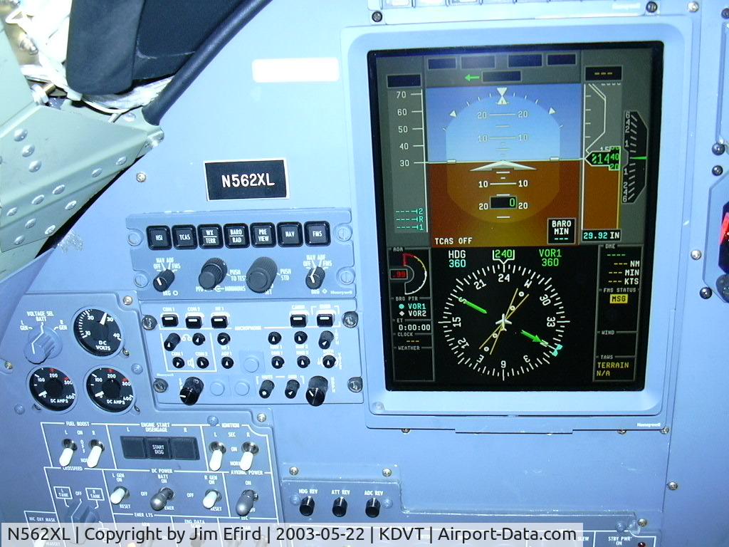 N562XL, 2003 Cessna 560XL C/N 560-5313, Part of Pilot's Instrument Panel