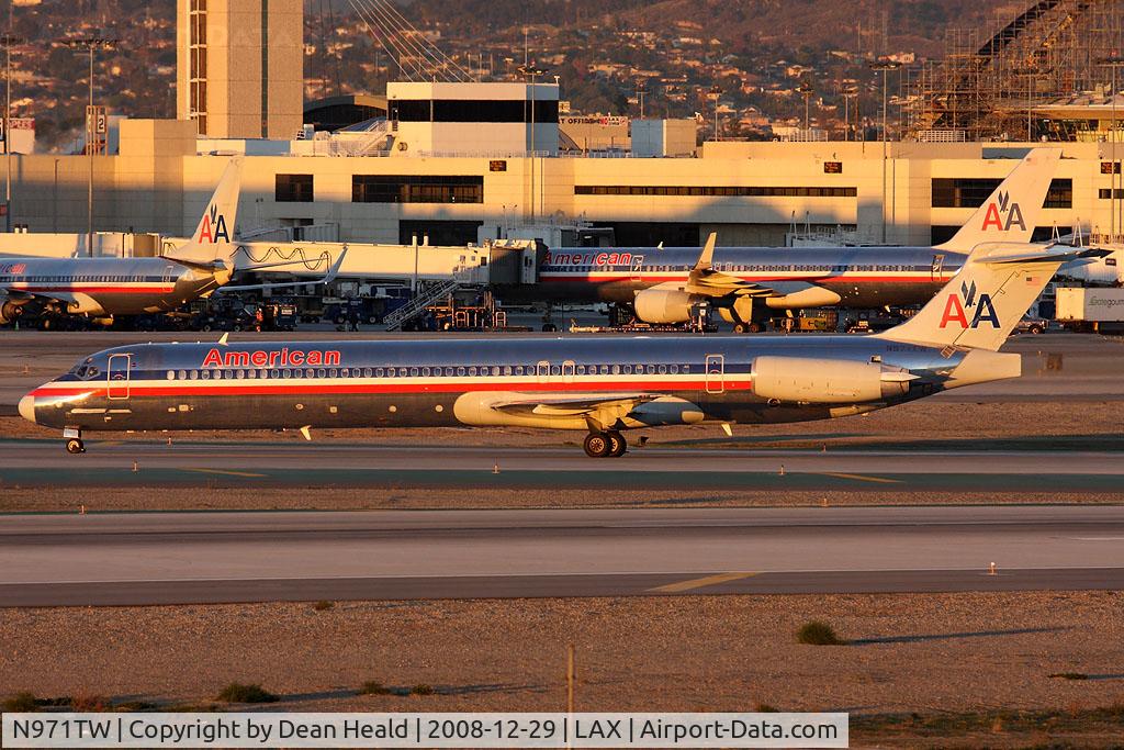 N971TW, 1999 McDonnell Douglas MD-83 (DC-9-83) C/N 53621, American Airlines N971TW (FLT AAL1345) holding short of RWY 25R after arrival from Chicago O'Hare Int'l (KORD) on RWY 25L.