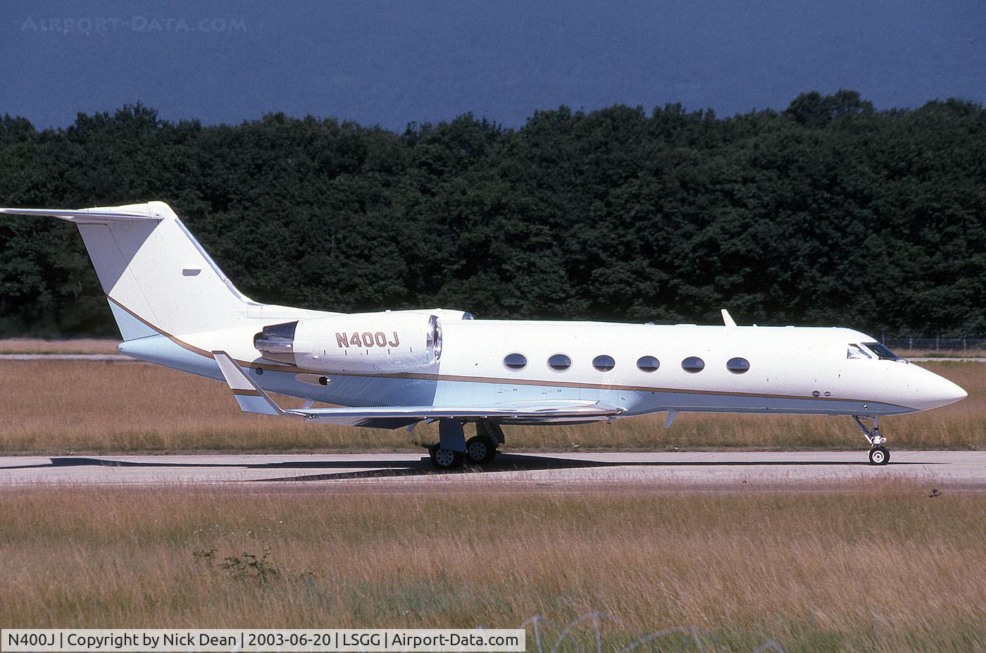 N400J, 1998 Gulfstream Aerospace G-IV C/N 1330, LSGG