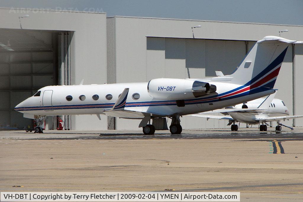 VH-DBT, 1999 Gulfstream Aerospace G-IV C/N 1363, Gulfstream IV at Essendon