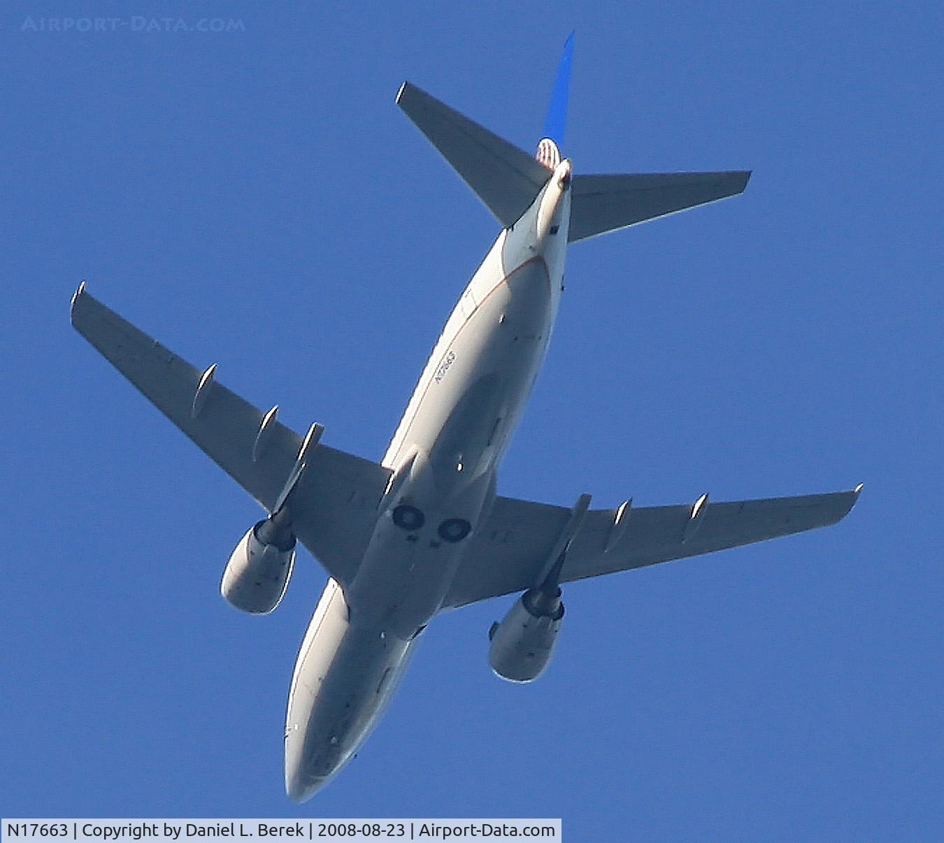 N17663, 1998 Boeing 737-524 C/N 28924, This 737 was coasting over Morris County, NJ, on its way to Newark.