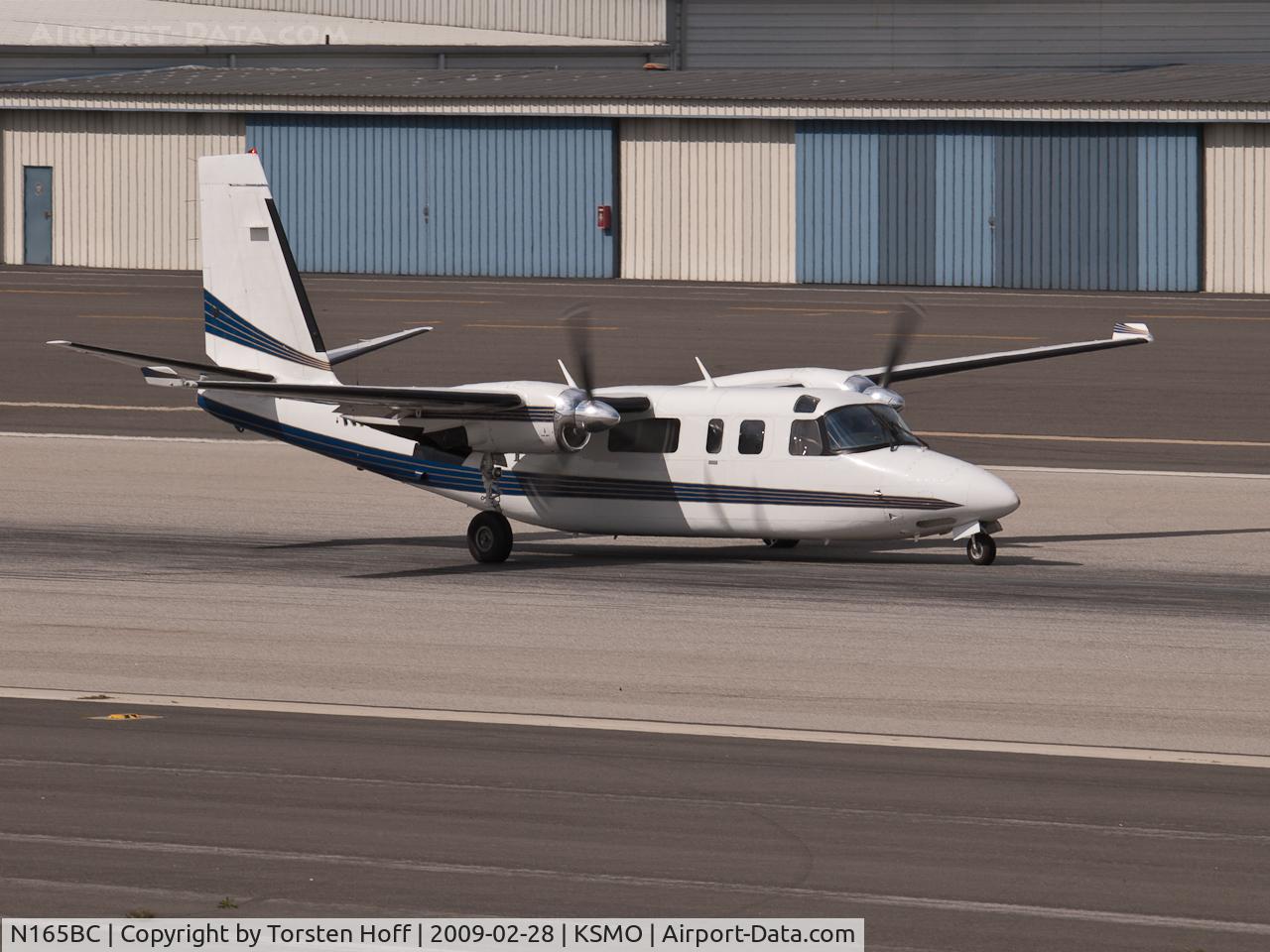 N165BC, 1980 Rockwell International 690C C/N 11646, N165BC rolling out after arriving on RWY 03