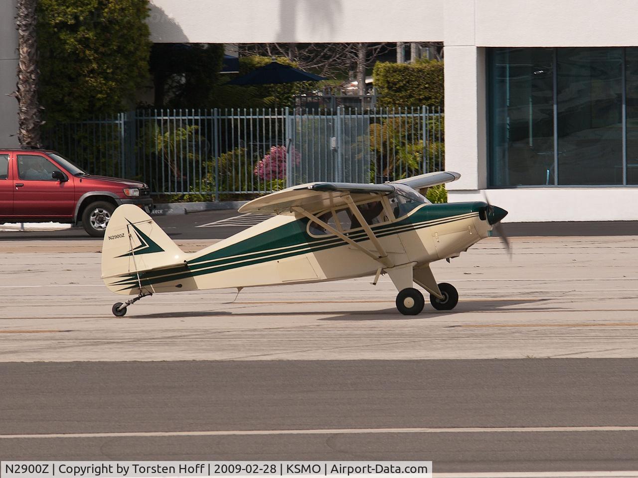 N2900Z, 1959 Piper PA-22-160 Tri Pacer C/N 22-6868, N2900Z taxiing
