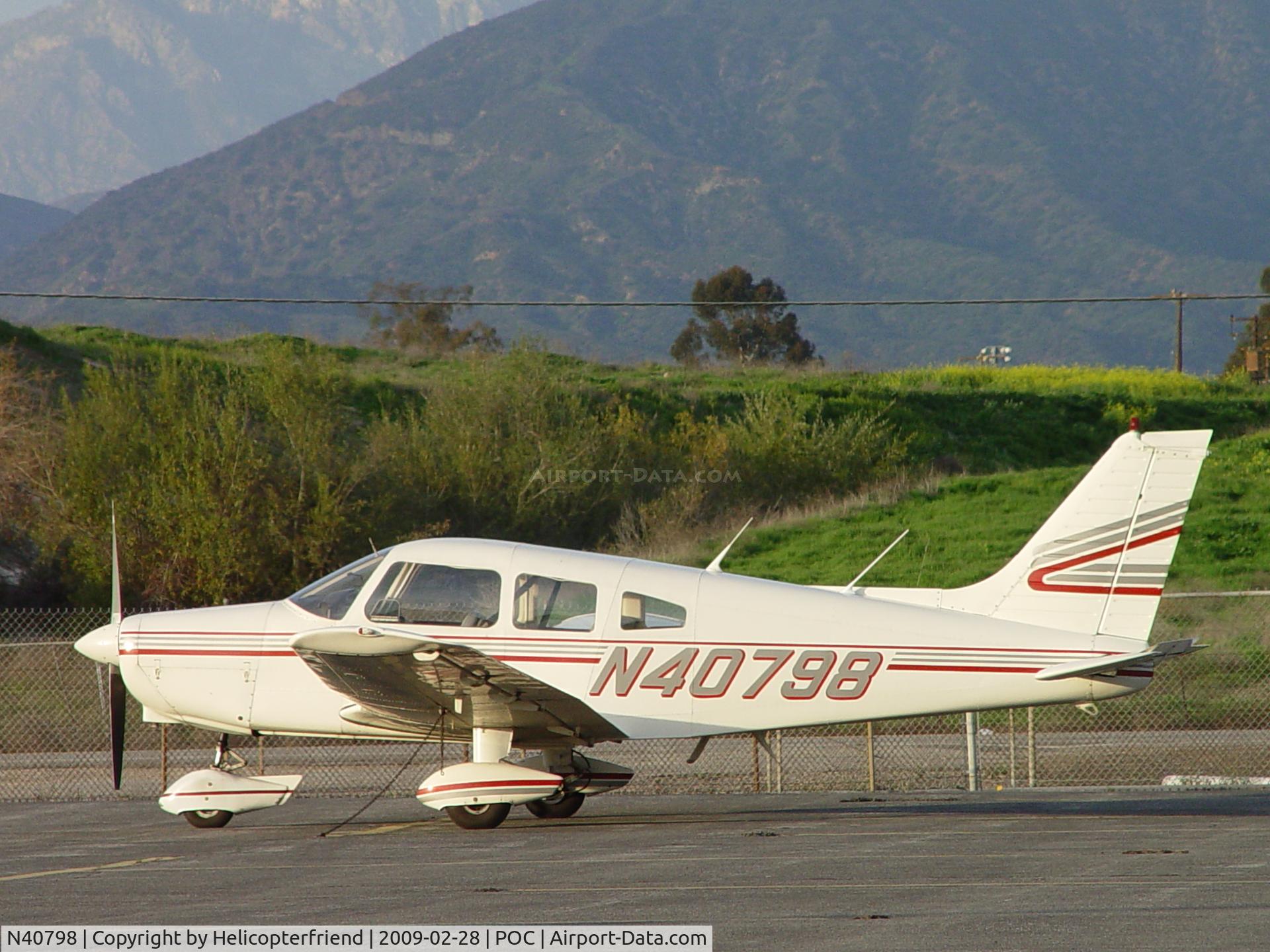 N40798, 1973 Piper PA-28-151 C/N 28-7415087, Parked northwest side of Brackett