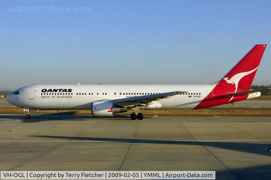 VH-OGL, 1991 Boeing 767-338 C/N 25363, Qantas B767 at Melbourne Int