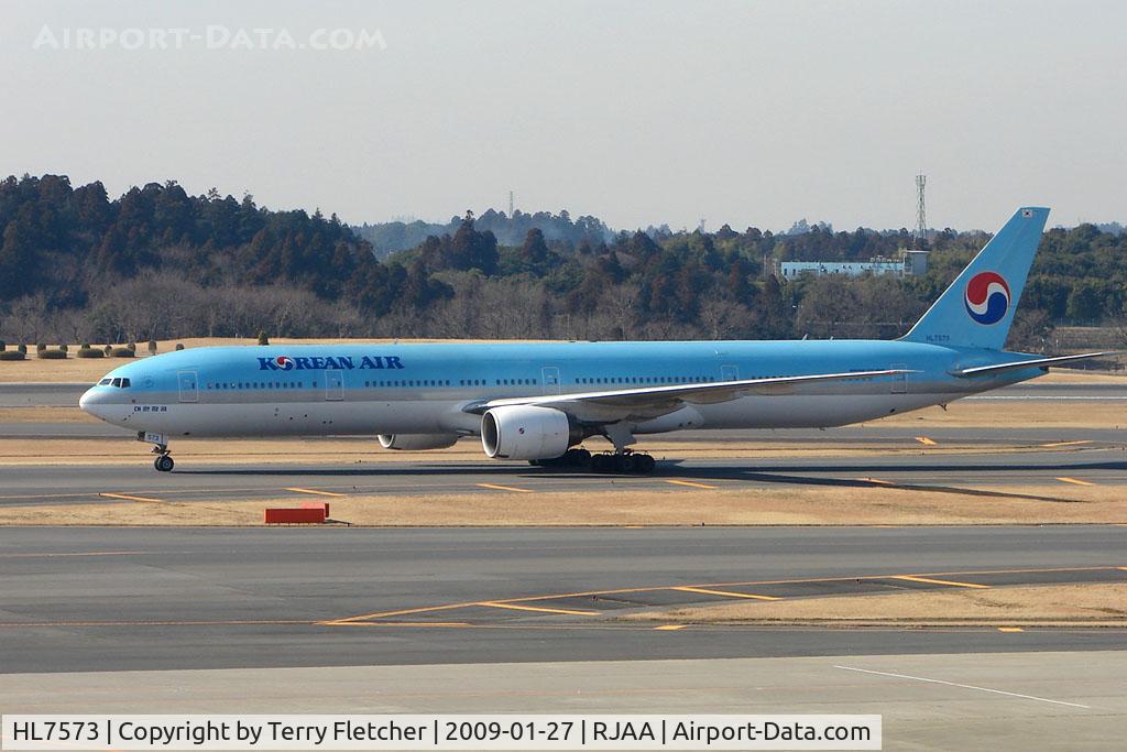 HL7573, 2000 Boeing 777-3B5 C/N 27952, KAL B777 at Narita