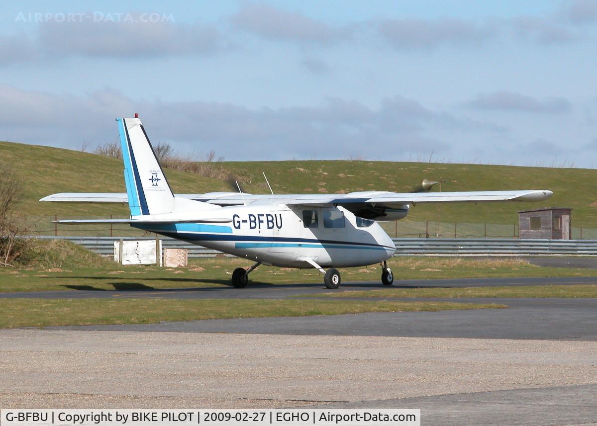 G-BFBU, 1974 Partenavia P-68B Victor C/N 24, TAXYING OUT TO RWY 25