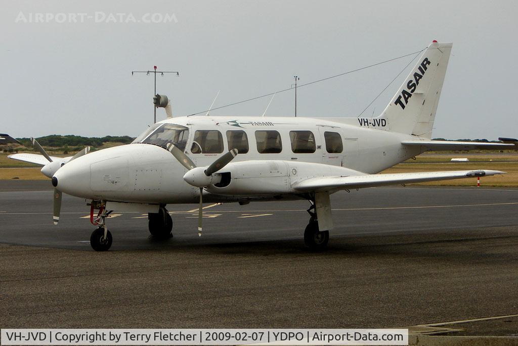 VH-JVD, 1978 Piper PA-31-350 Chieftain C/N 31-7852041, Piper PA-31-350 at Devonport