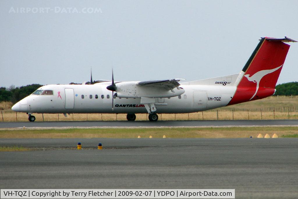 VH-TQZ, 2000 De Havilland Canada DHC-8-315Q Dash 8 C/N 555, Qantaslink Dash8 at Devonport