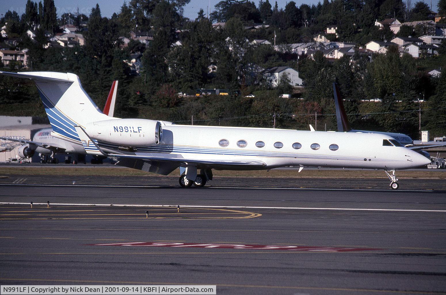 N991LF, 1999 Gulfstream Aerospace G-V C/N 576, KBFI